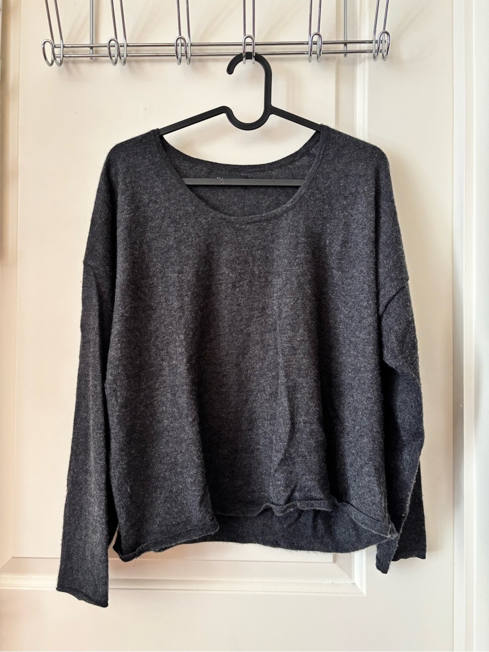 NAADAM Cashmere Scoop Top Sweater in Smoke